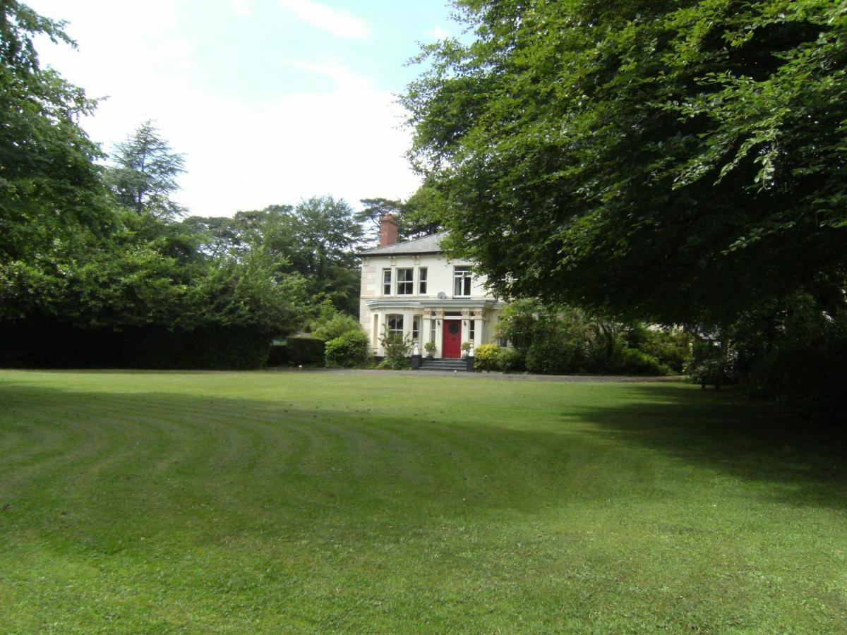 Oak Lodge Llanteg Exterior foto